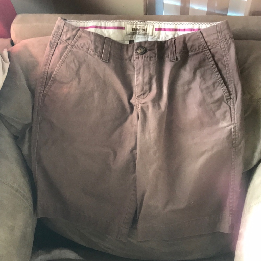 *OLD NAVY* Women’s Low-Rise Bermudas